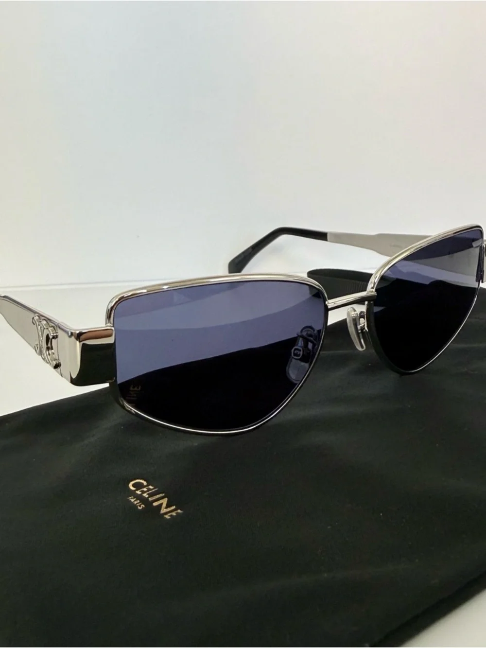 NEW!!! Celine metal Triomphe sunglasses CL40293U 16V Authentic